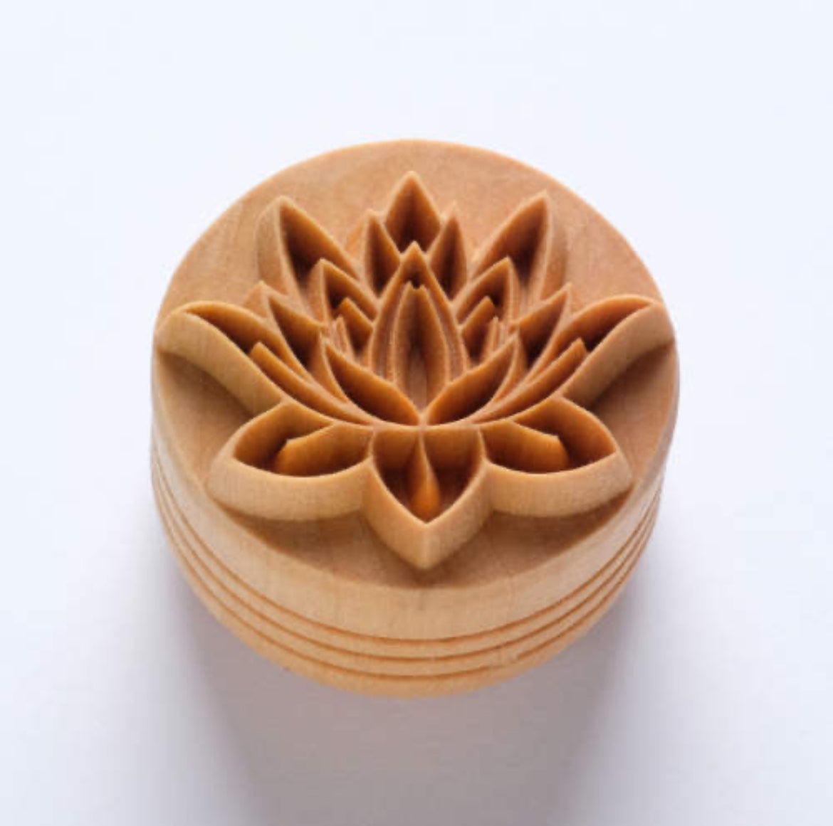 Blooming Lotus- 4 cm Stamp