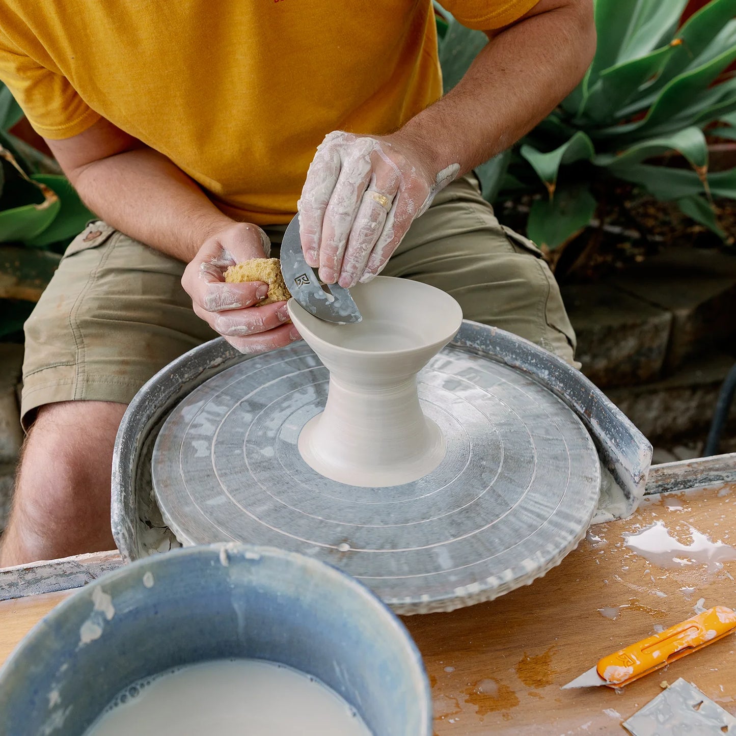 Small Arc Shaped Rigid Metal Rib