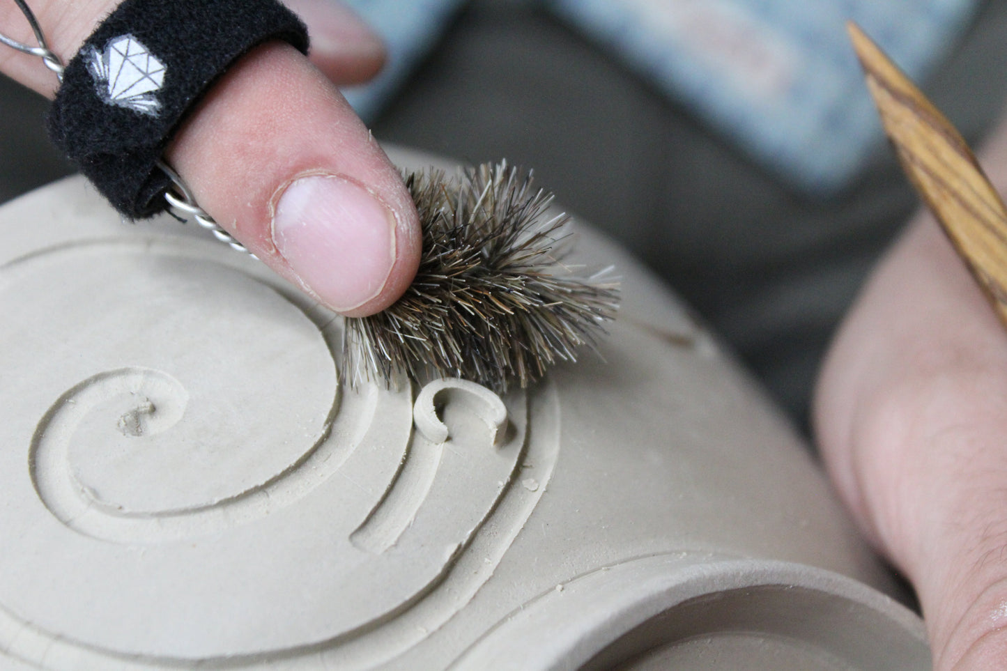 Finger Brush — Rough, Medium, Fine (Sold Individually)