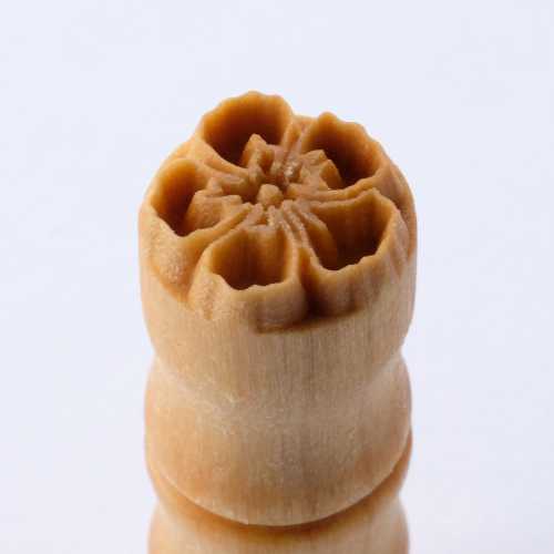 Hibiscus Flower Outline - 1.5 cm Stamp