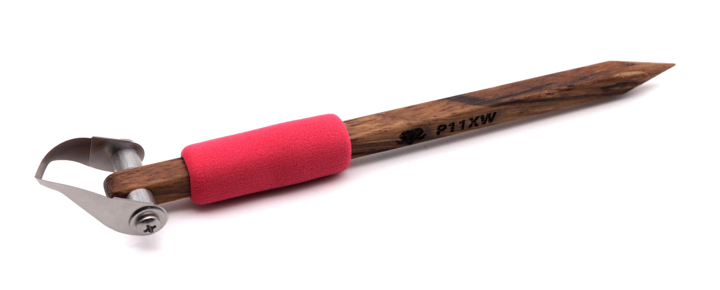 P11XW Curved Extra-Wide V Tip 18 mm Carving Tool