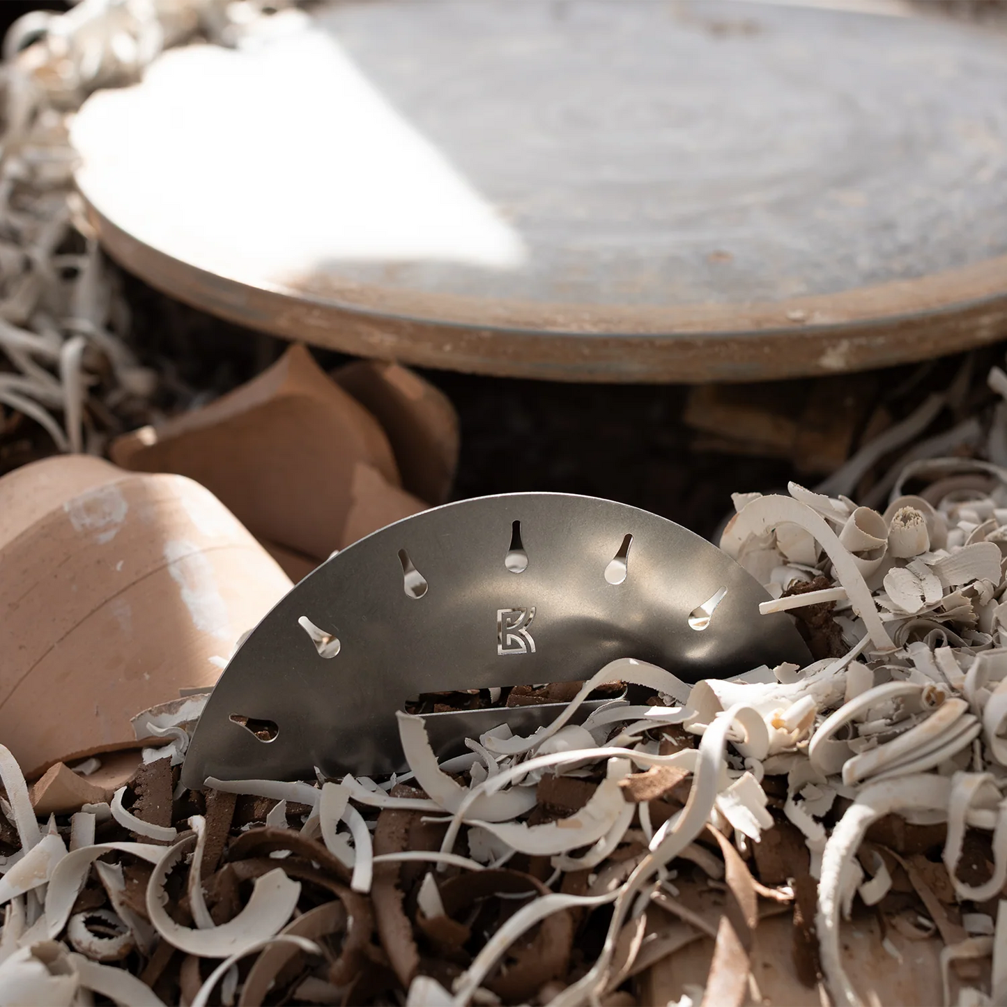 Large Arc Shaped Rigid Metal Rib