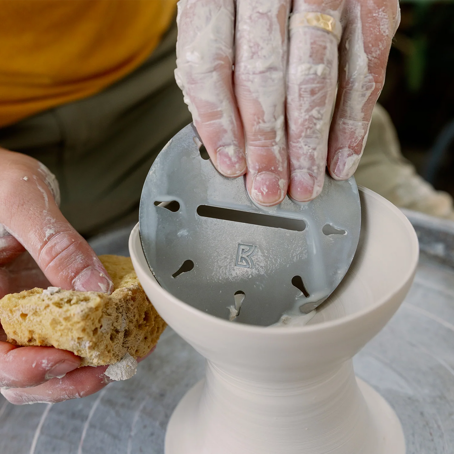 Medium Circle Shaped Rigid Metal Rib