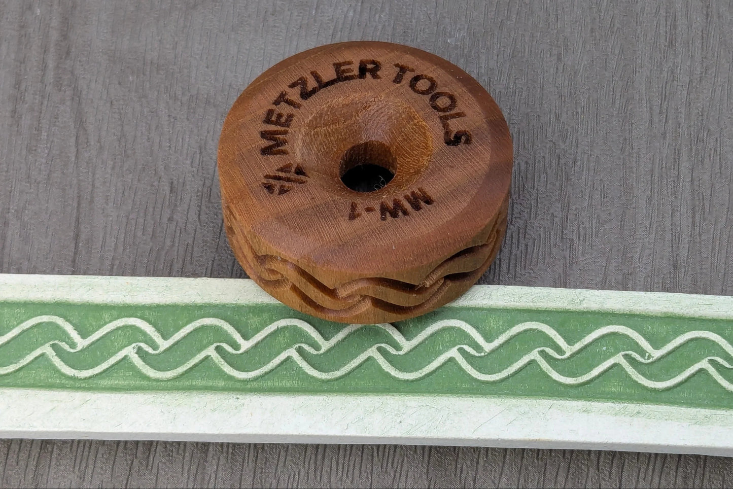 MW-1 Wheel Roller