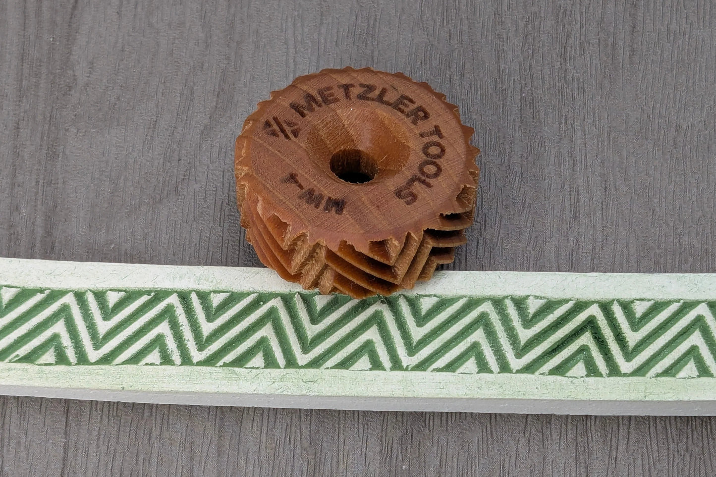 MW-4 Wheel Roller